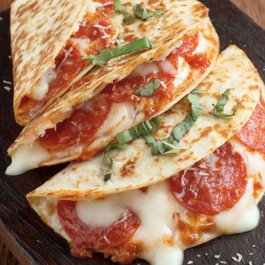 Cheesy Pizza Quesadilla Recipe