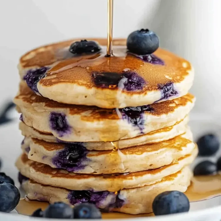 Fluffy Blueberry Pancakes: Quick and Delicious Recipe